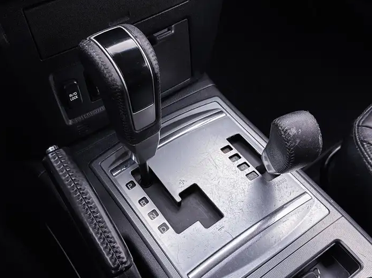 Mitsubishi Pajero 3.2 DI-D Instyle 2 places