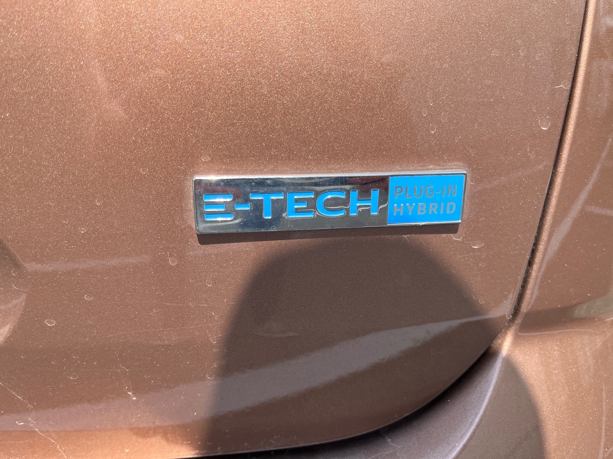 RENAULT Megane IV ESTATE 1.6 E-TECH PLUG-IN HYBRIDE 160 BUSINESS