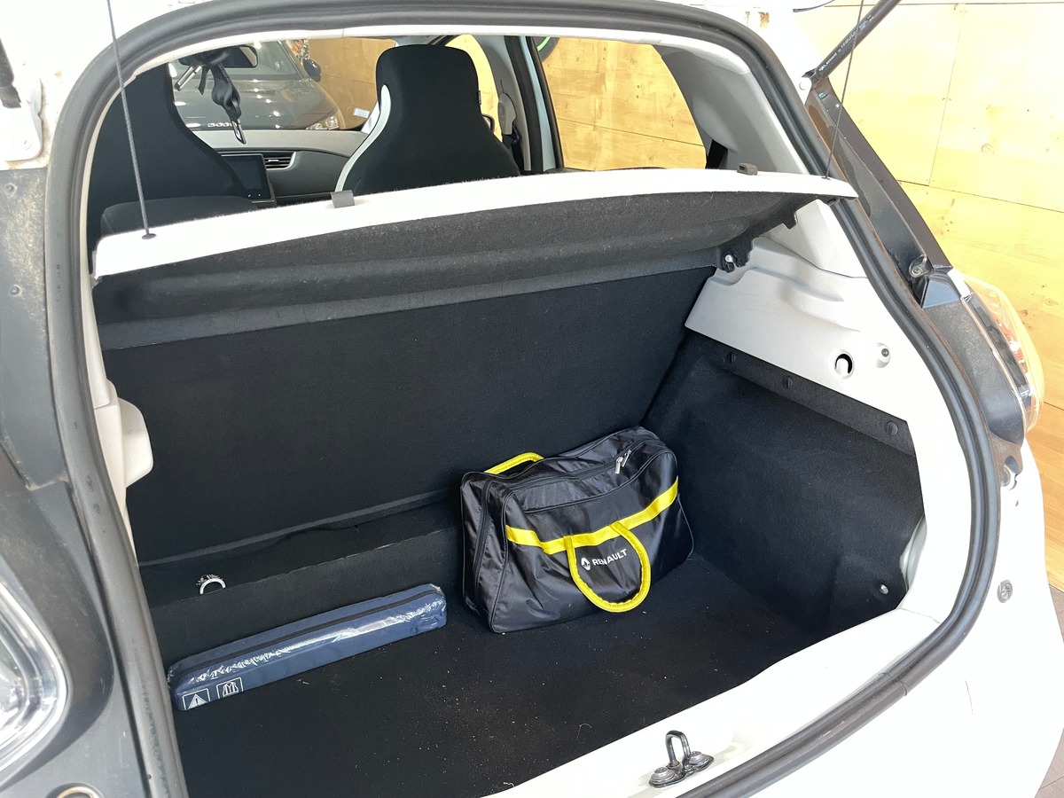 RENAULT Zoe R110 life 40KWH location charge