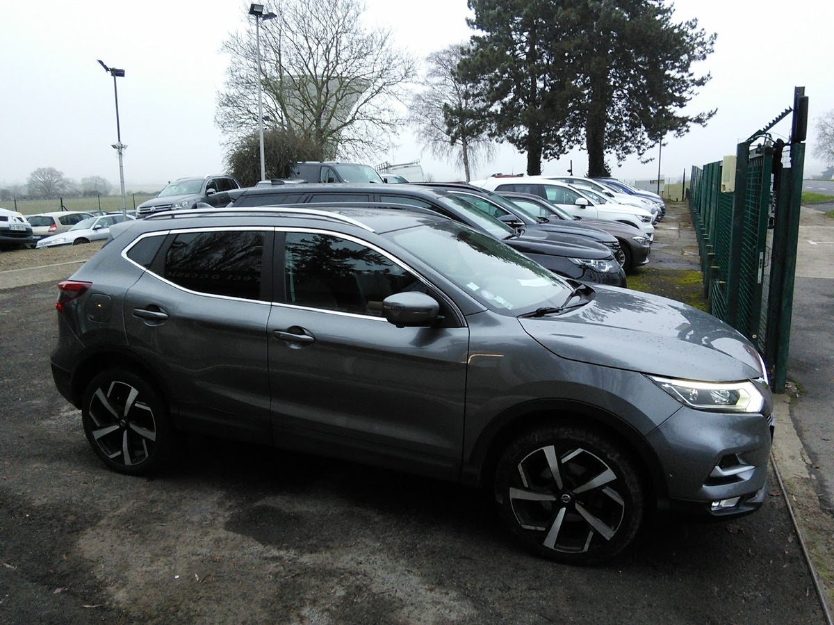 Nissan Qashqai 1.3 DIG-T 140 TEKNA