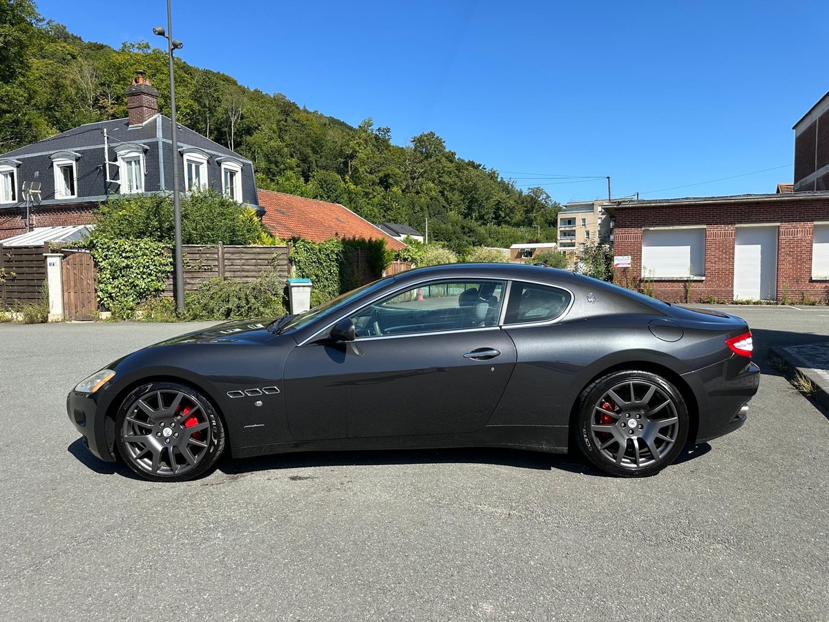 Maserati Granturismo 4.2 V8 BVA