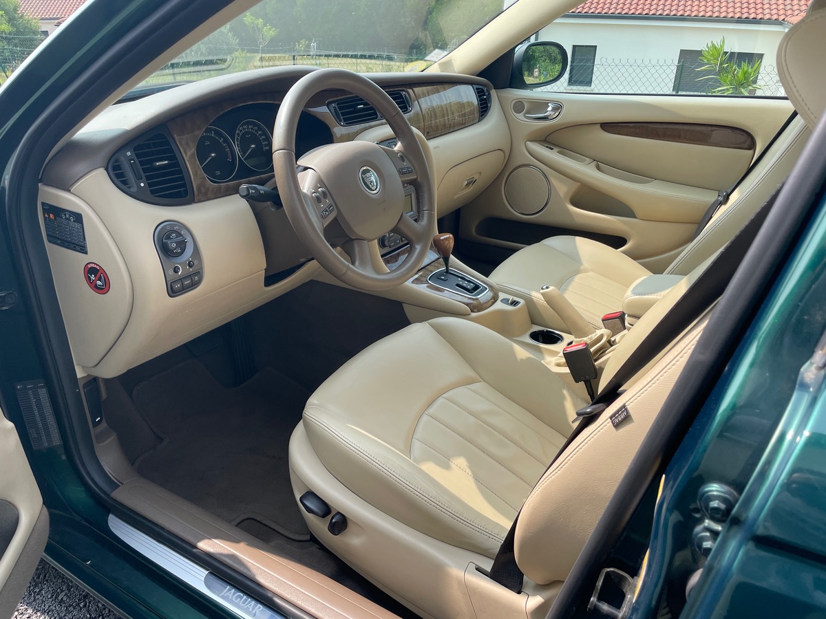 Jaguar X TYPE 2.5 V6 AWD