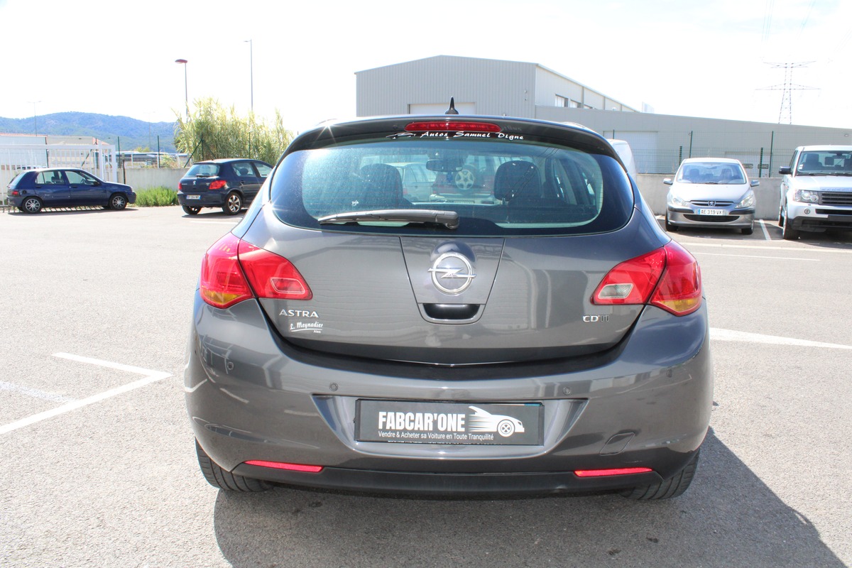 Opel Astra 1.7 CDTI125 FAP Cosmo