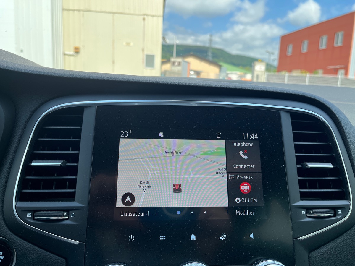 RENAULT Megane IV ESTATE 1.6 E-TECH PLUG-IN HYBRIDE 160 BUSINESS