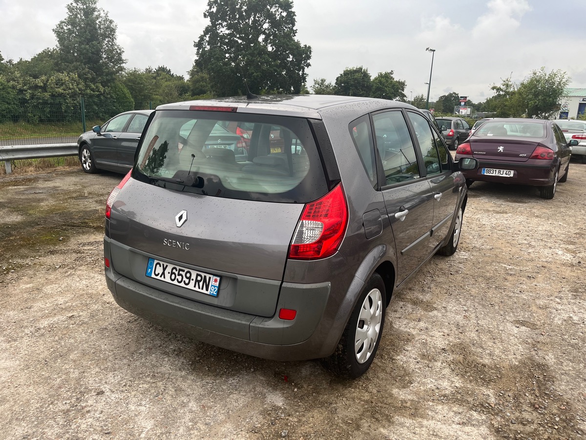 RENAULT Scenic 1.9 dci 143042km