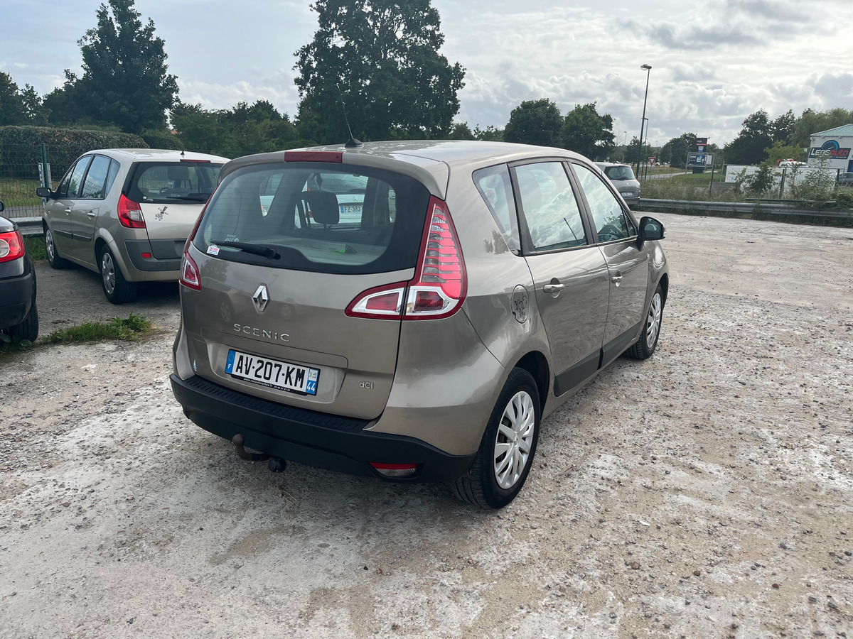 RENAULT Megane scenic 1.5 dci  110CH 171342KM