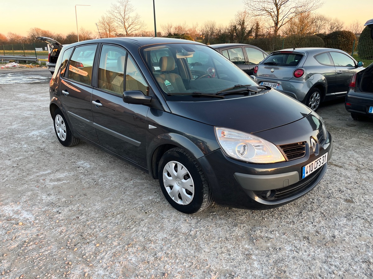 RENAULT Scenic 1.5 dci 131859km