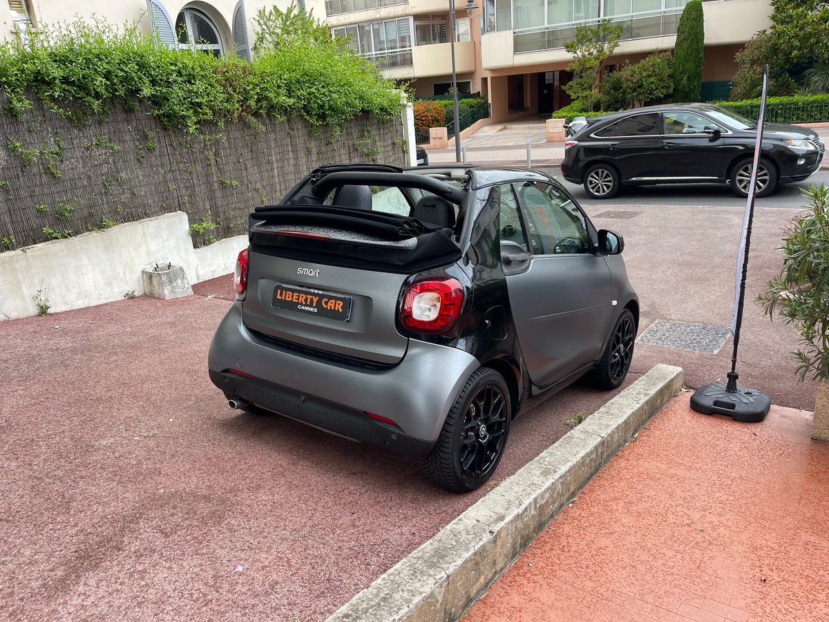 Smart FORTWO Cabriolet 90 CV / Prime/Caméra / Gps / Jantes Noires