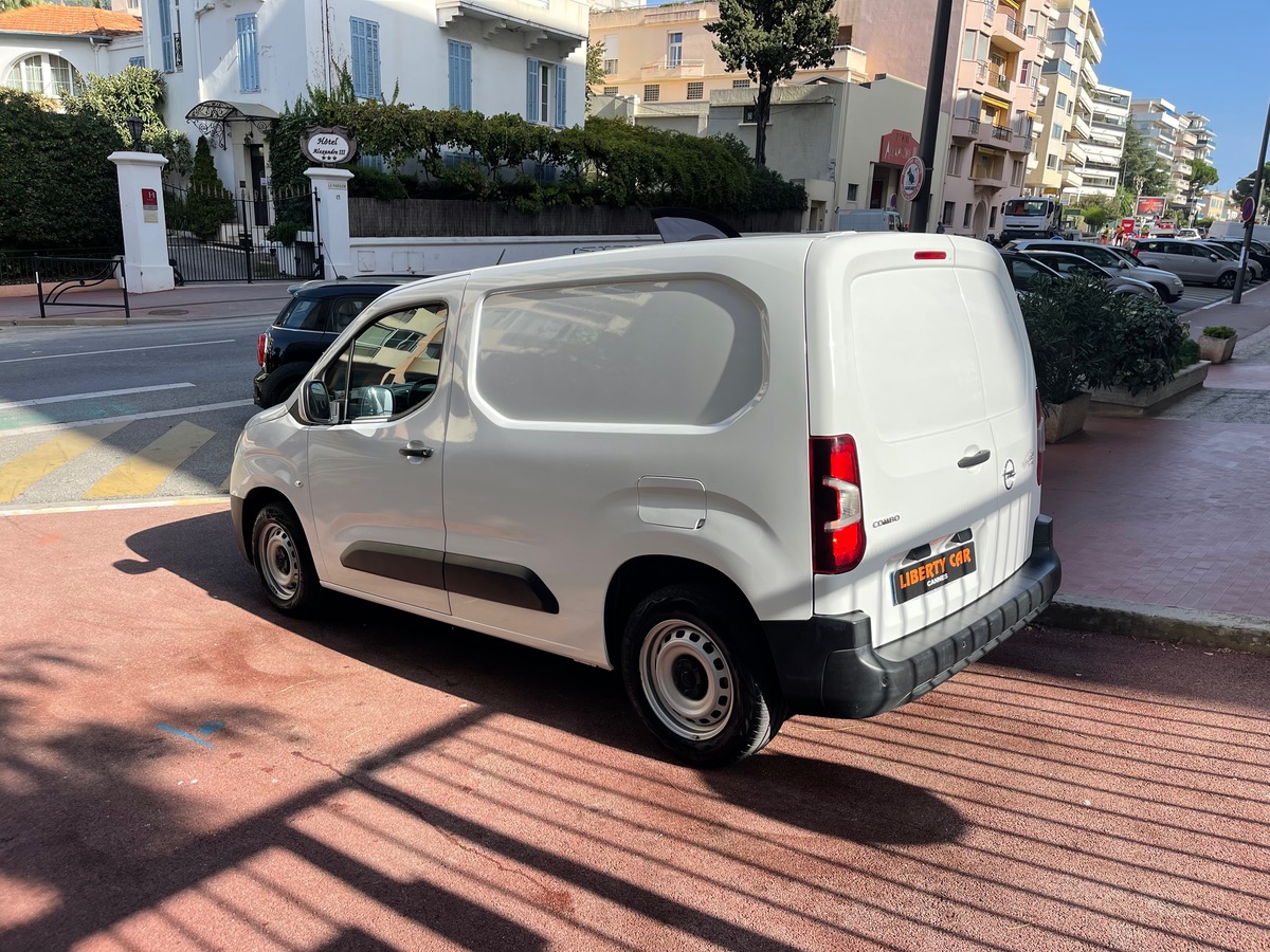 Opel Combo Cargo 1.5d 102 CV / CARPLAY /