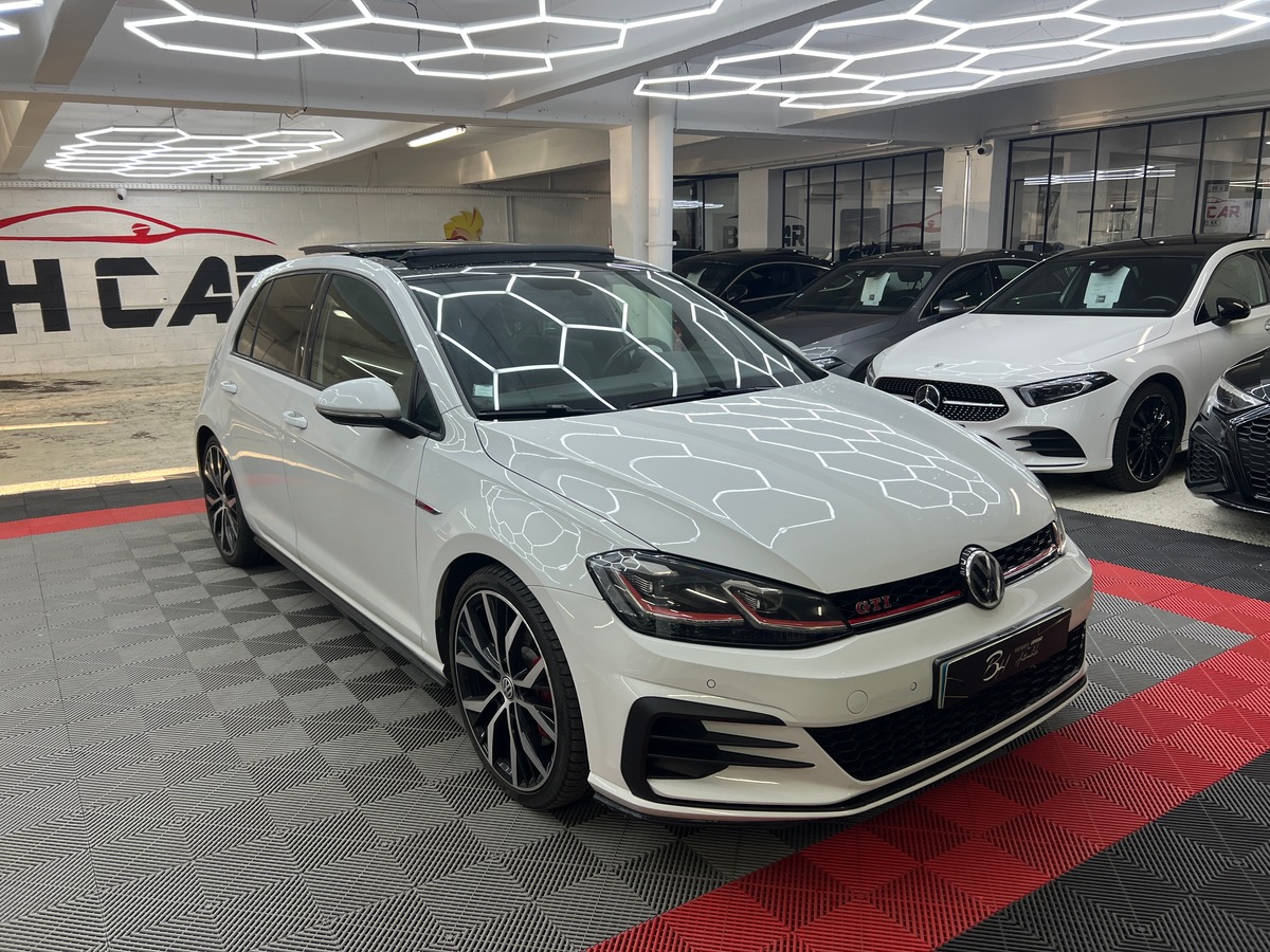 Image: Volkswagen Golf 7 GTI  Performance 2.0 TSI 245ch  DSG7 TOIT OUVRANT, SANTIAGO, ALCANTARA, CARPLAY,..