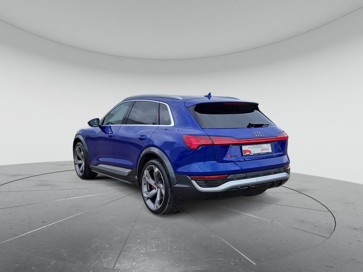 Audi SQ8 e-tron Sportback e-tron 503ch quattro Toit ouvrant Bang&Olufsen Attelage