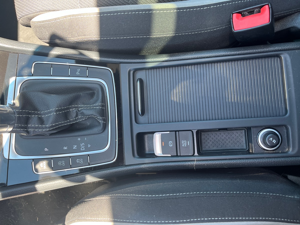 Volkswagen GOLF 7 R 300ch 4MOTION DSG6, TOIT OUVRANT, GPS