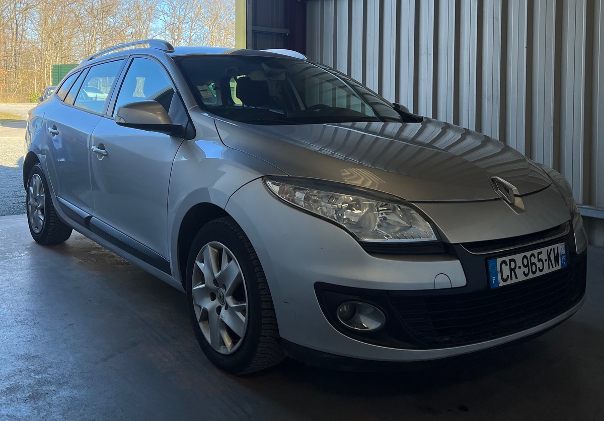 RENAULT Megane 1.5 dci 110 250000kms - 2plc