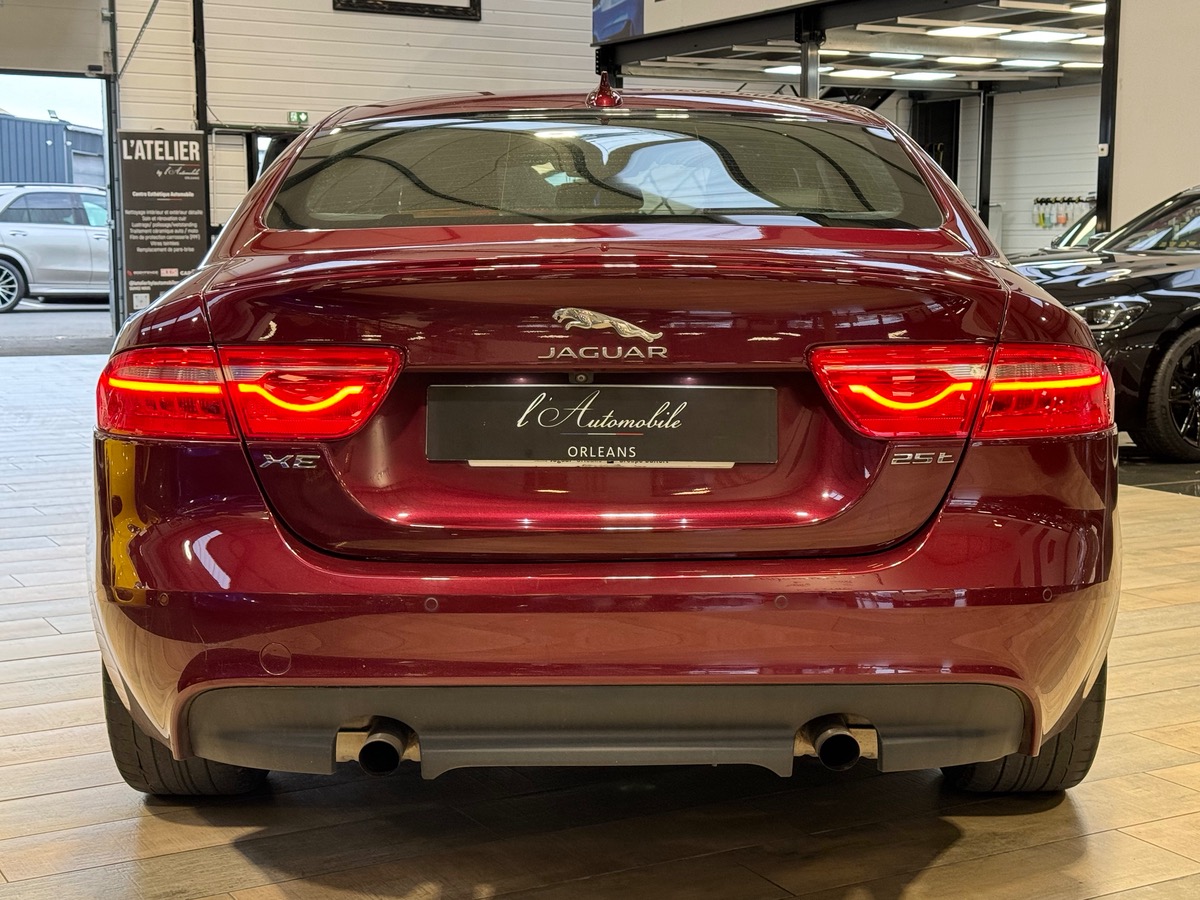 Jaguar XE 2.0 Ti 240CV R-SPORT BVA8 ODYSSEY RED