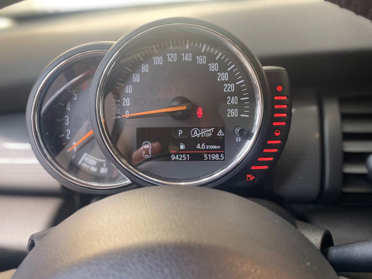 Mini Mini Cooper Shoreditch 1.5D 115ch BVA Garantie 1 an ✅