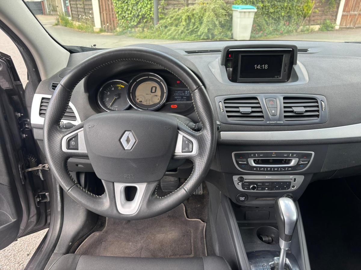 RENAULT Megane 3 Coupé 1.5 Dci 110 BVA Dynamique - Révisée - Garantie
