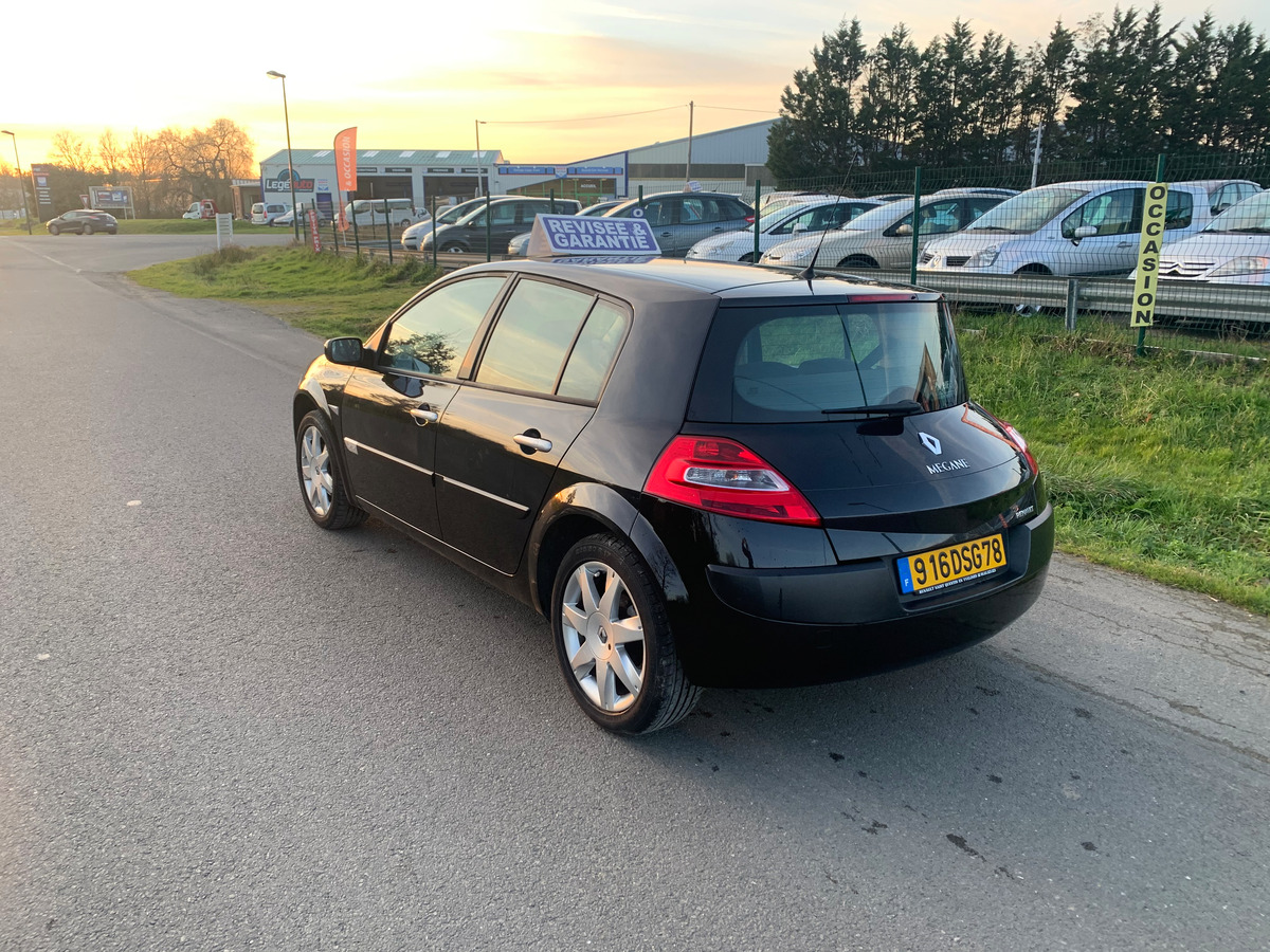 RENAULT Megane mégane 1.6i 16v - 110ch 60117km