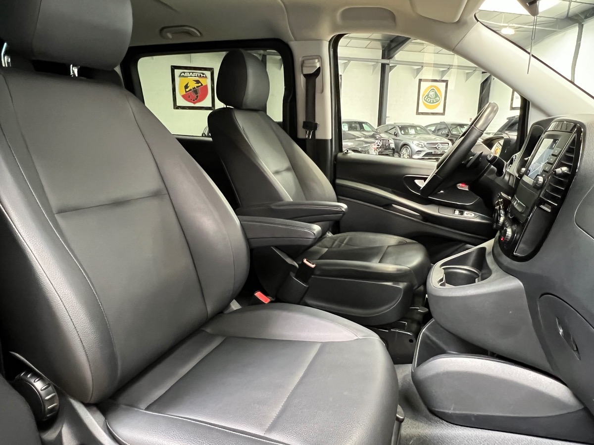 Mercedes-Benz Vito MIXTO 119 CDI 190CV 5 PLACES 1 MAIN