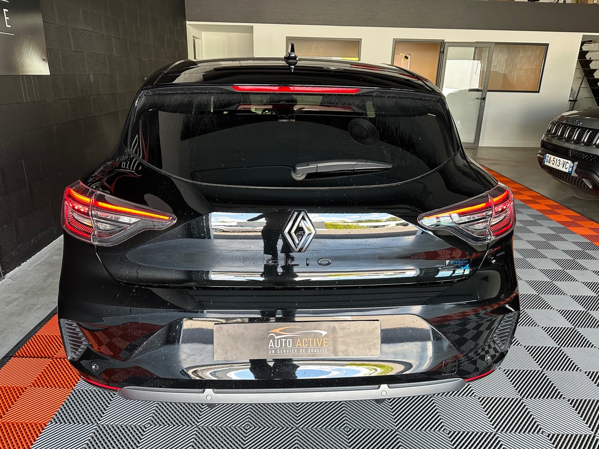 RENAULT Clio Phase 2 E-TECH ESPRIT ALPINE 1.6 i 16V GPF 145 Hybrid