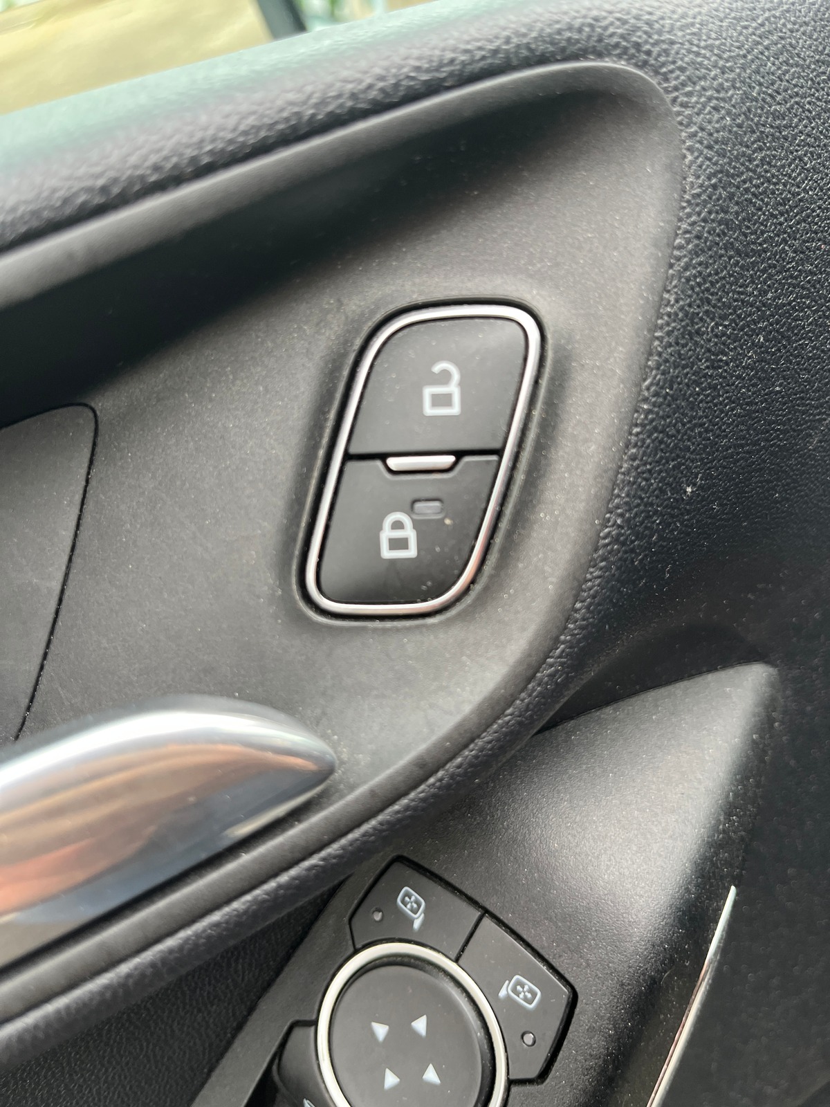 Ford Fiesta 1.0 ECOBOOST MHEV 125ch ST-LINE X, SUIVI FORD, CHARGEUR A INDUCTION, CARPLAY, REGULATEUR