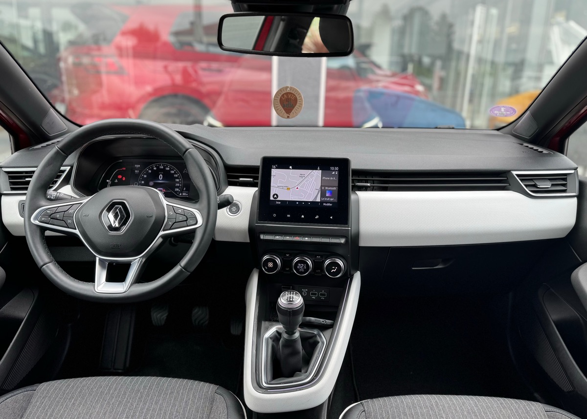 RENAULT Clio V 1.3 TCE 140 INTENS TCE 21