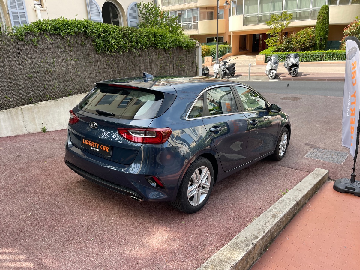 Kia Ceed 1.6 crdi 115 cv / Phase 2 / CarPlay /Caméra / Boite Auto