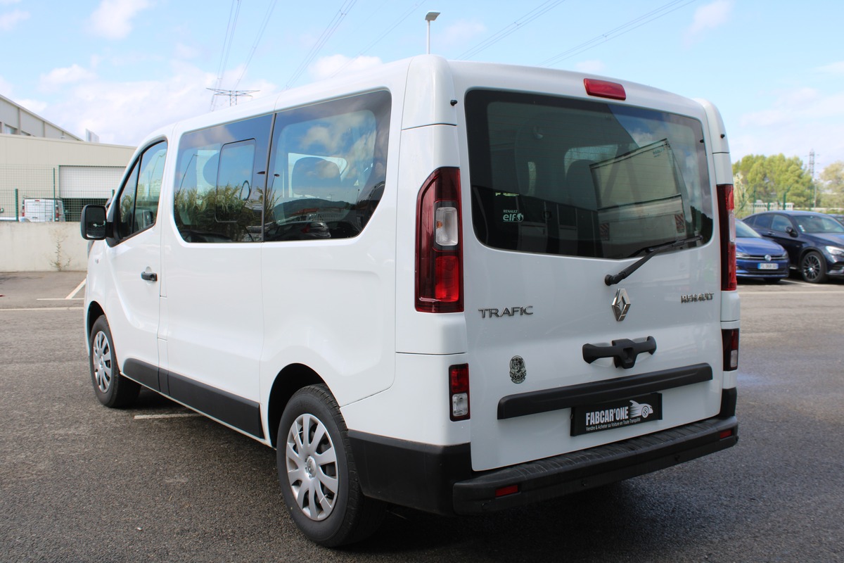 RENAULT Trafic III COMBI 1.6 DCI 120 S&S L1 ZEN 9PL