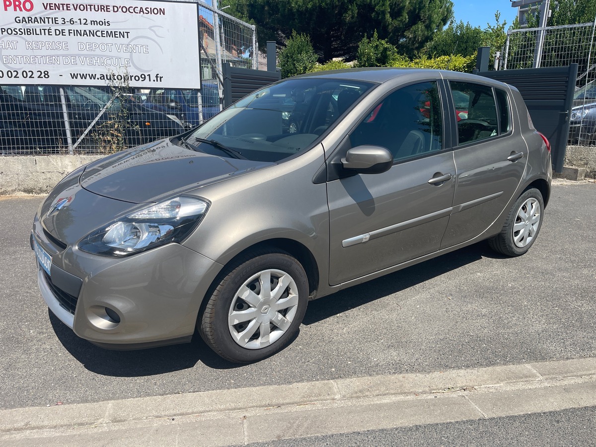 RENAULT Clio IV 1.2 EDITION