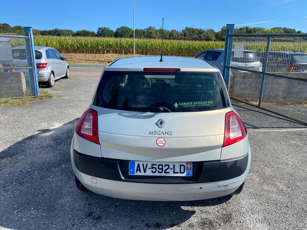 RENAULT Megane 1.6 16v 115cv  petit prix garanties 03 mois  222002