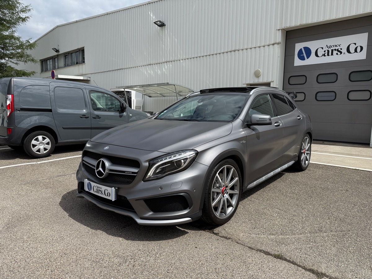 Mercedes-Benz GLA 45 AMG 2.0 4MATIC 7G-DCT 360cv, Toit ouvrant, Sièges électriques chauffants.