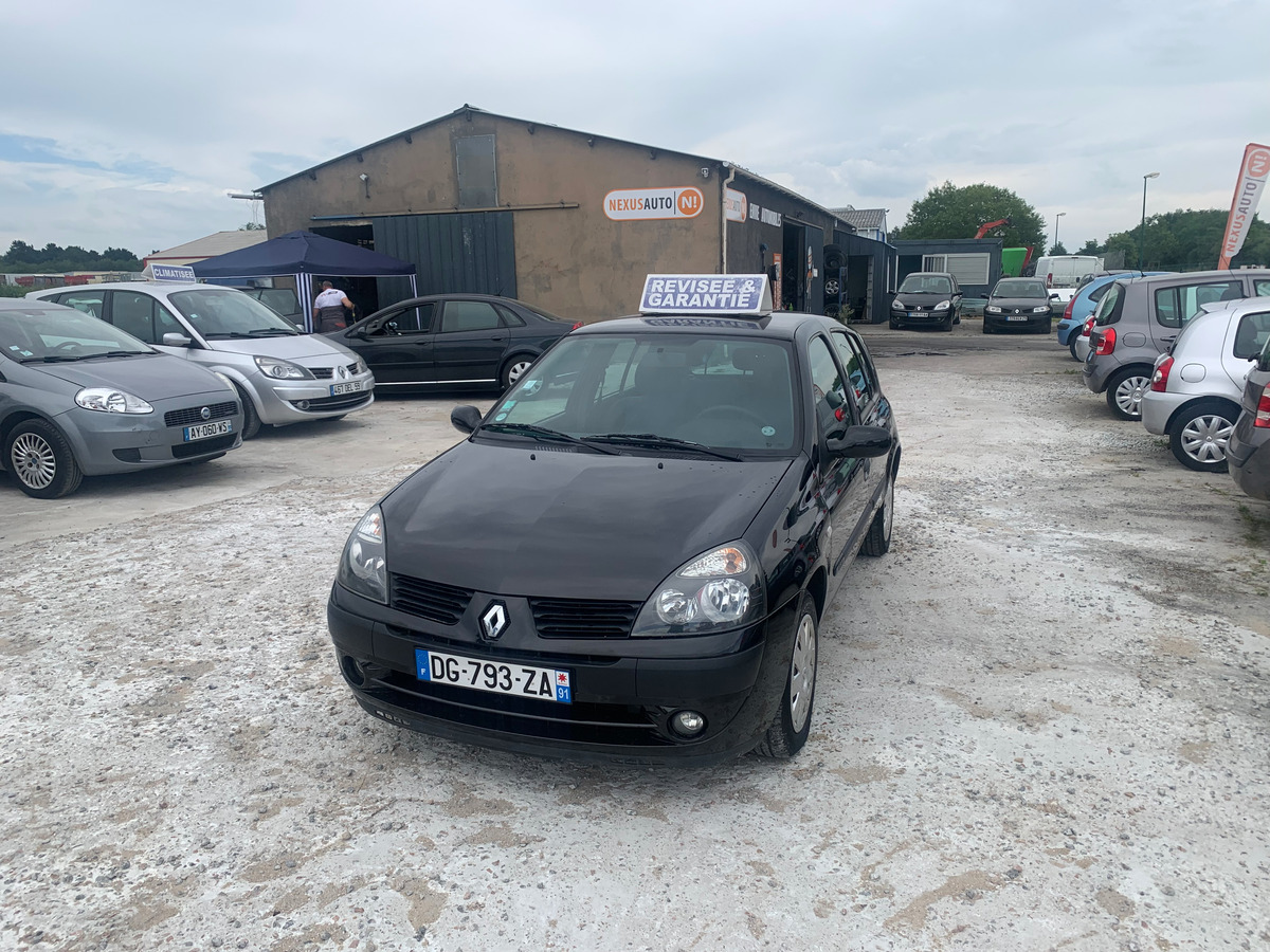 RENAULT Clio II 1.2i 16v BILLABONG 113505km