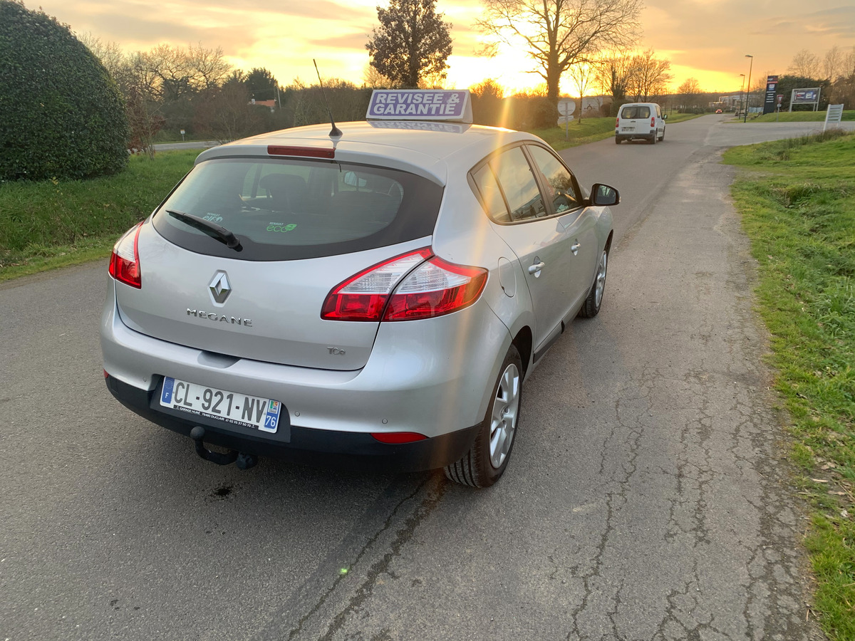 RENAULT Megane TCE 115 ENERGY ECO2 70968 KM