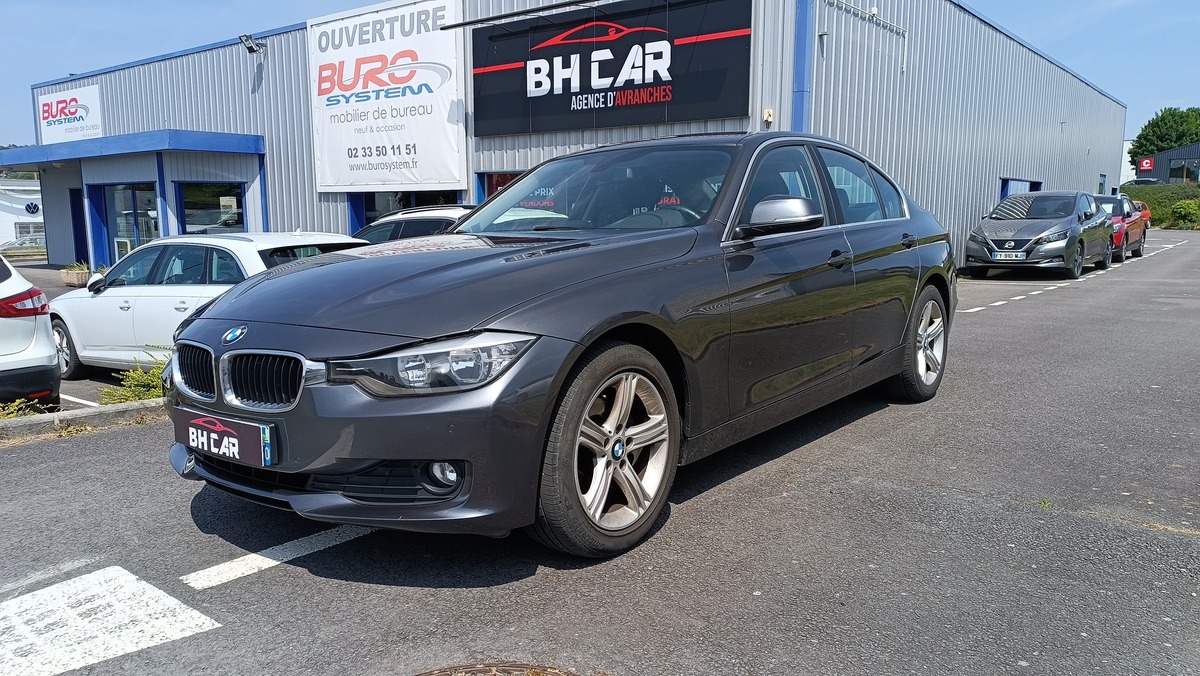 Image: Bmw Serie 3 (F30) 318D 143 LOUNGE