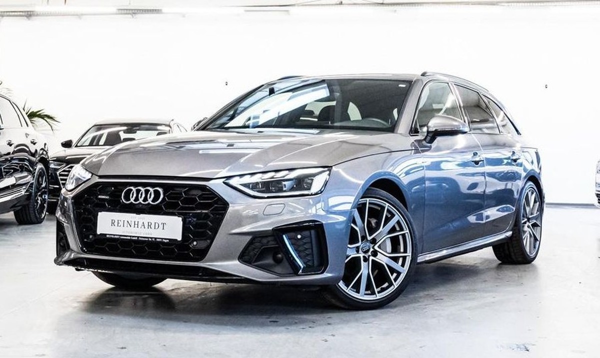 Audi A4 Avant V 40 TDI 204ch S line quattro S tronic 7 Bang&Olufsen Toit ouvrant Attelage