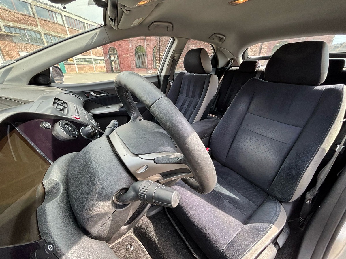 Honda Civic 1.8 VTEC 140 - Finition Sport - Garantie
