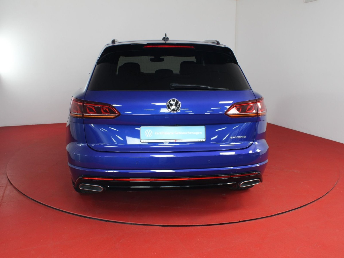 Volkswagen Touareg III 3.0 TSI eHybrid 462ch R 4Motion BVA8/Toit ouvrant/Attelage