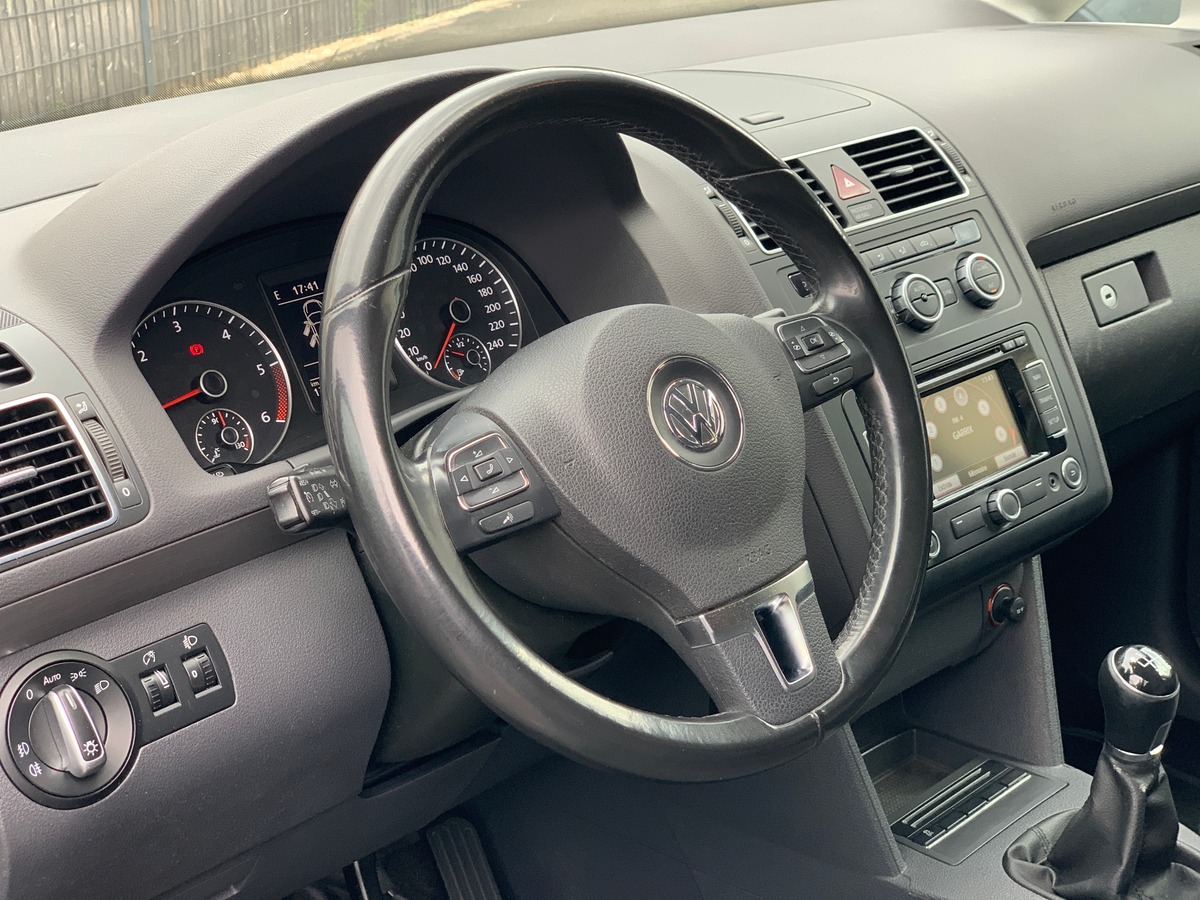 Volkswagen Touran TDI 140 Business Line