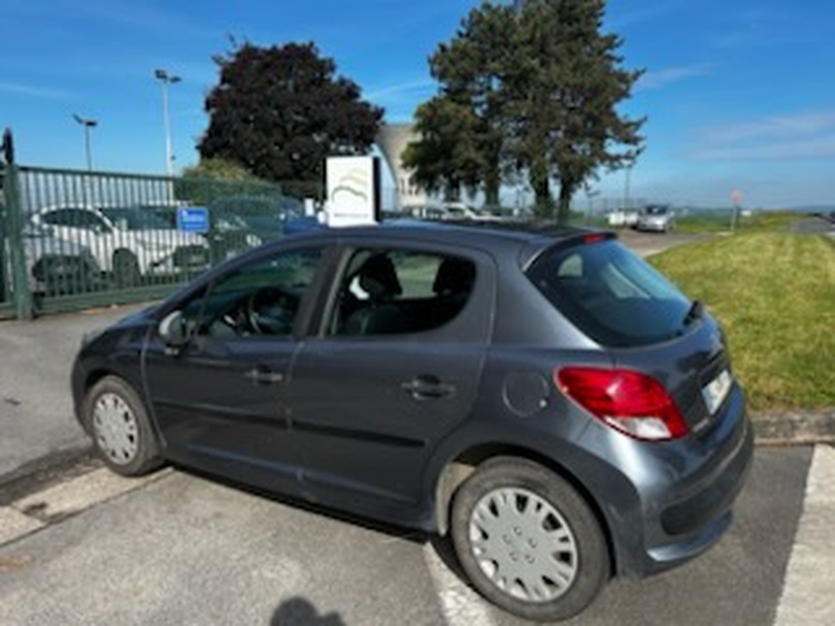 Peugeot 207 1.4 HDi 70 cv