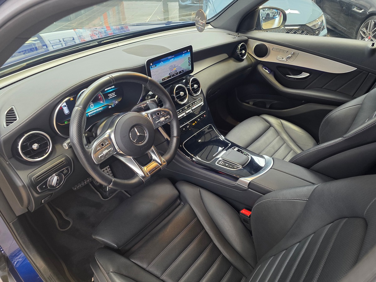 Mercedes-Benz Class GLC 3.0 43 AMG 390 PHASE 2 // SIEGES CHAUFFANTS / VENTILES // CAM / 21