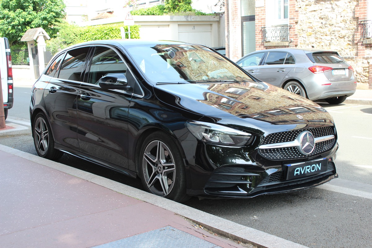 Mercedes Benz CLASSE B III 180 D AMG LINE 7G-DCT  (attelage)