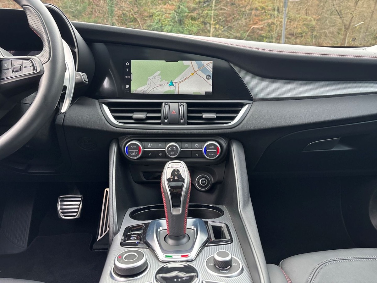 Alfa Romeo Giulia 2.0T 280ch Competizione Q4 AT8 Harman-Kardon Toit ouvrant