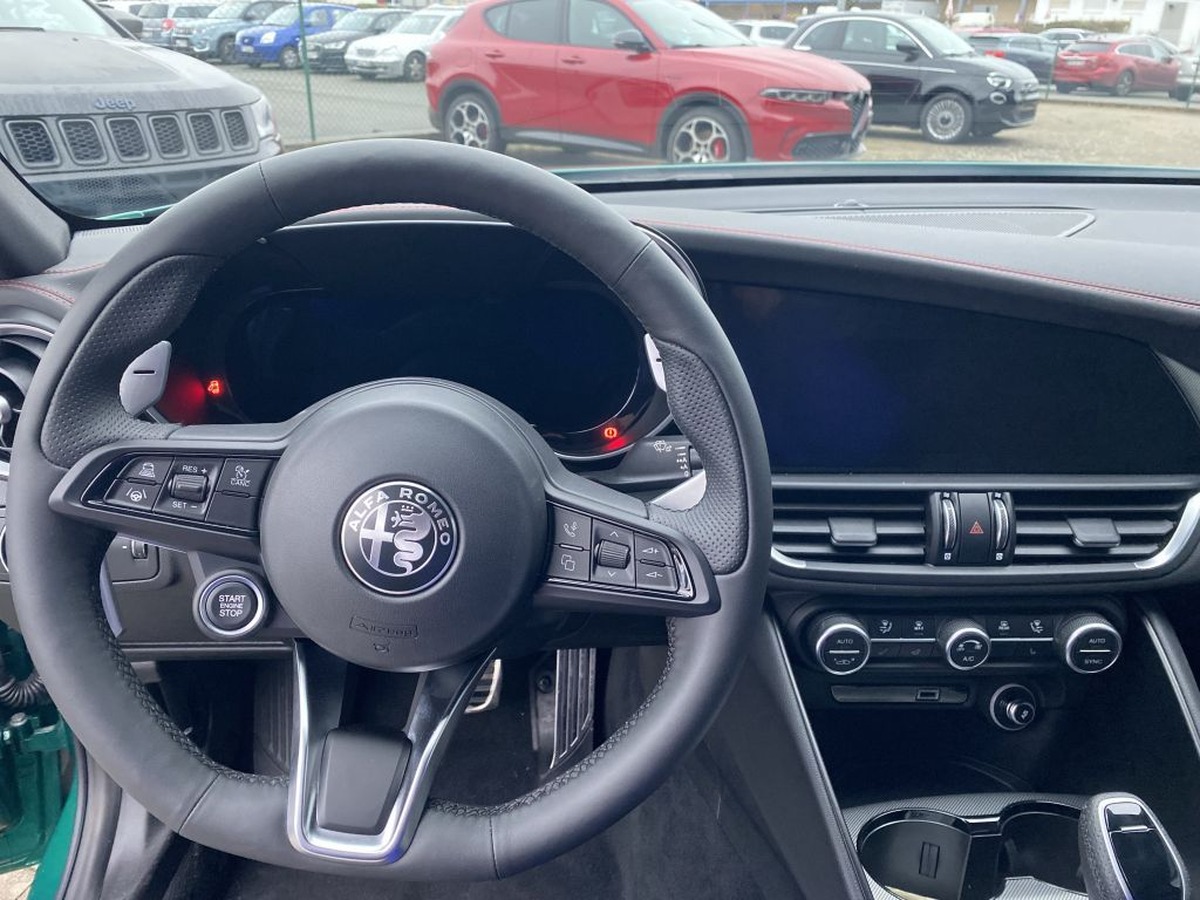 Alfa Romeo Giulia 2.0T 280ch Tributo Italiano Q4 AT8