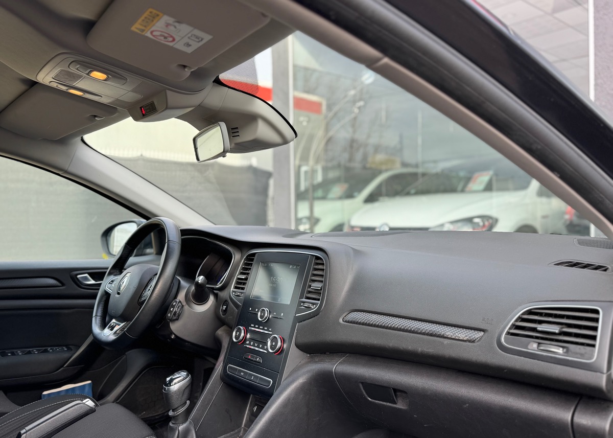 RENAULT Megane IV BUSINESS