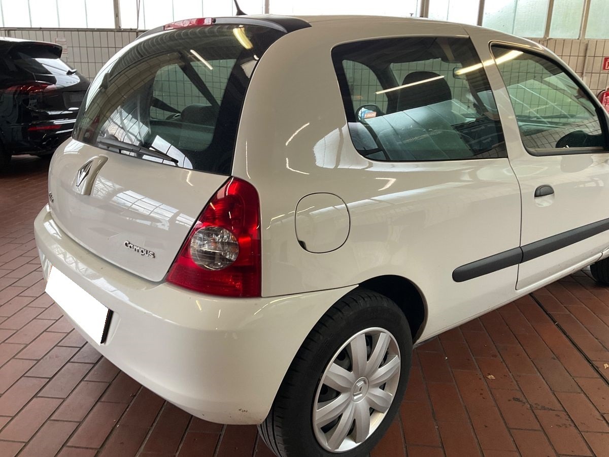 RENAULT Clio II 1.2i 16v 75 Campus Authentique