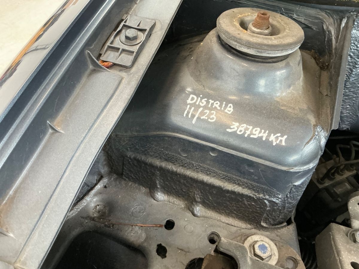 RENAULT Clio 1.2 58 Campus Authentique Faible km DISTRIBUTION faite