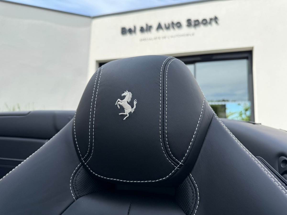 Ferrari California T 3.9L V8 560 CH / FRANCAISE / CARNET / 29954 KMS