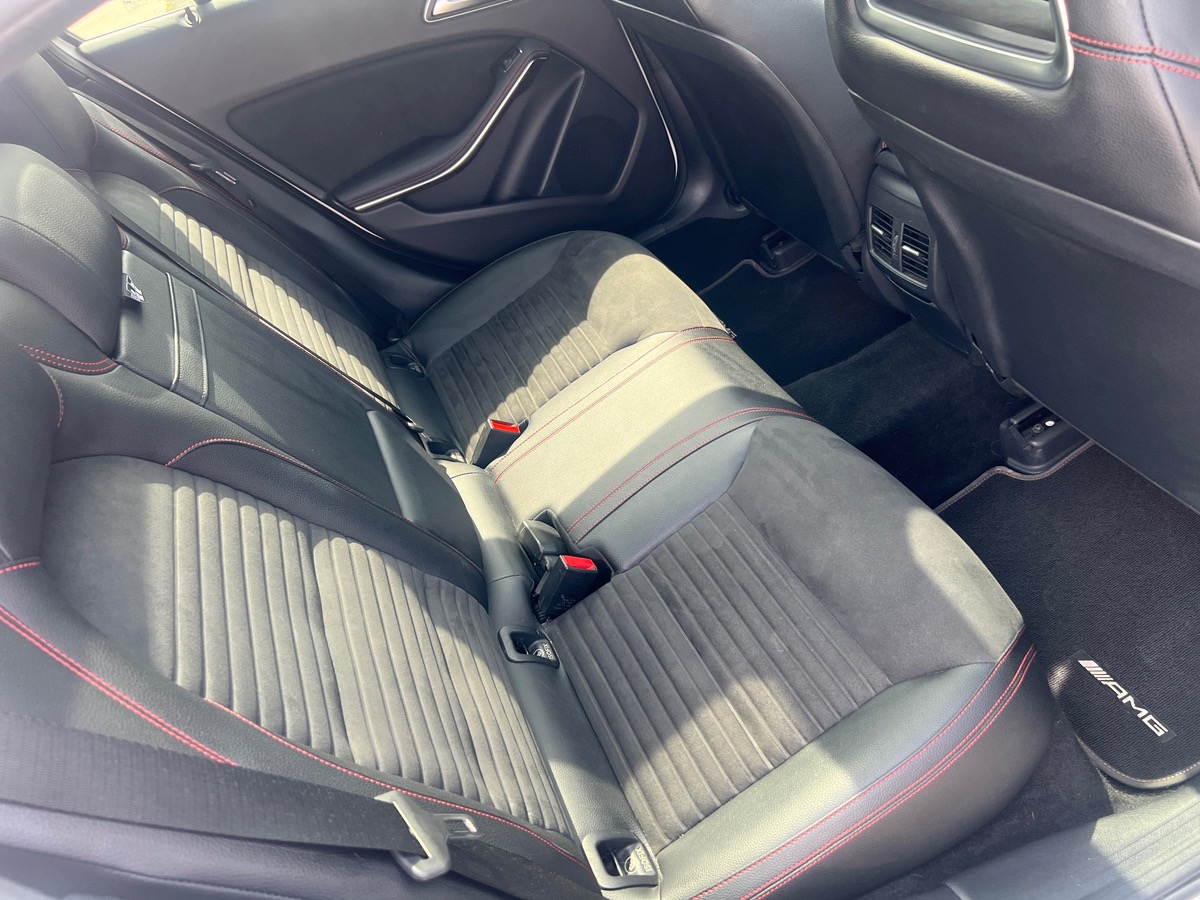 Mercedes-Benz GLA 200 FASCINATION AMG LINE, SUIVI COMPLET MERCEDES, TOIT OUVRANT