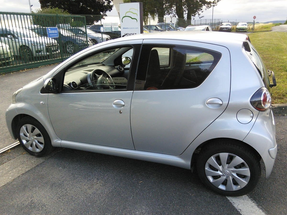 Toyota Aygo 1.0 68 CV 5 PORTES  CLIM
