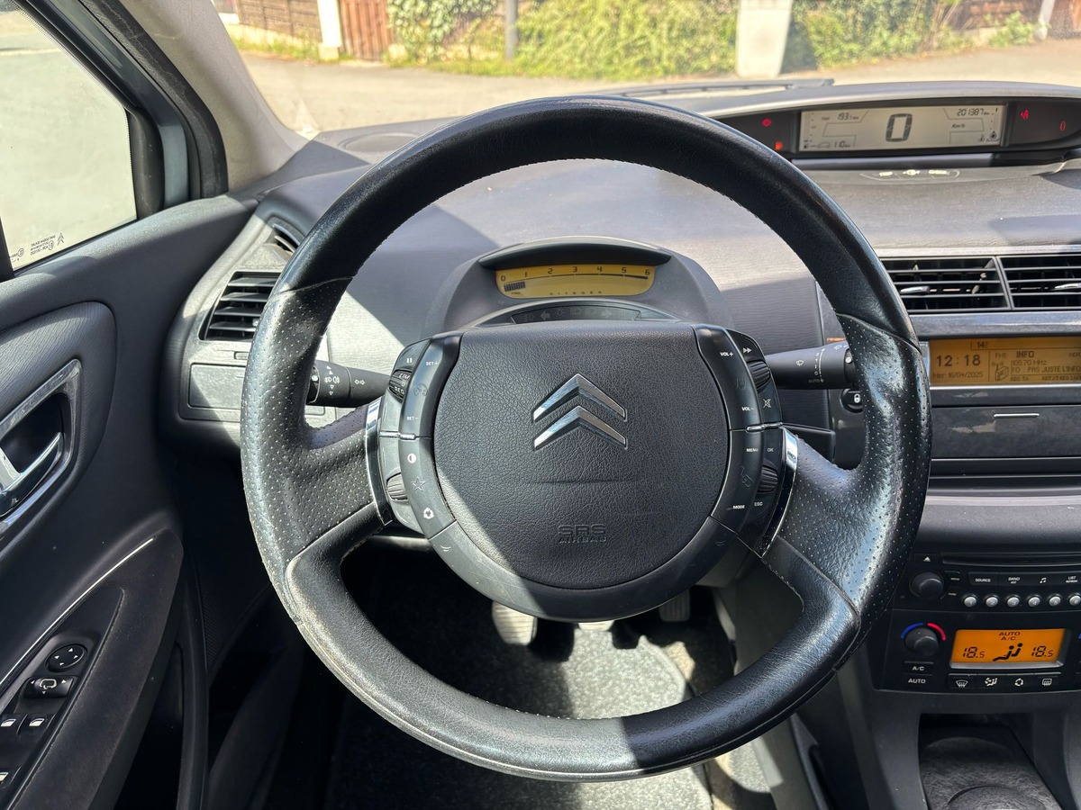 Citroën C4 1.6 HDi 110 Exclusive-Distribution Neuve-Garantie