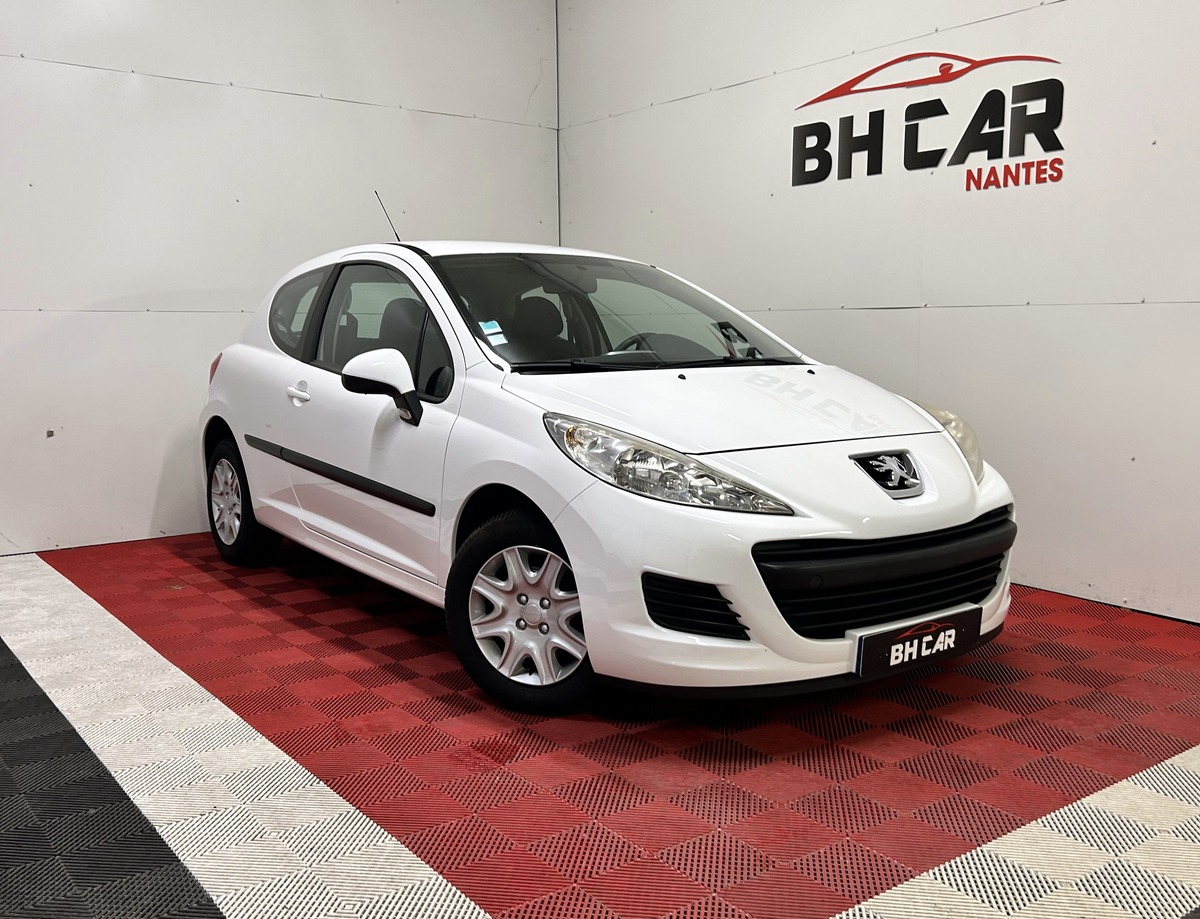 Image: Peugeot 207 1.4i 75 CH URBAN MOVE 5 PLACES